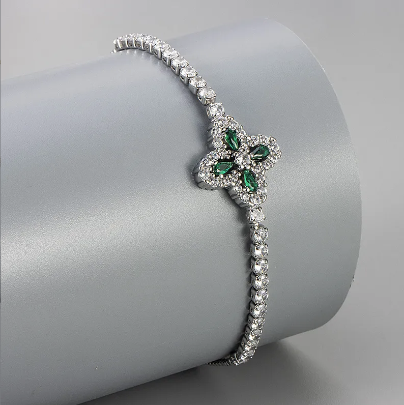 Zircon Floral Adjustable Bracelet - Sparkle in Style!